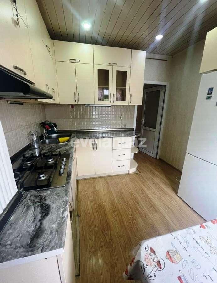 Satılır, köhnə tikili, 3 otaqlı, 85 m², Bakı, Binəqədi r, Azadlıq prospekti m.