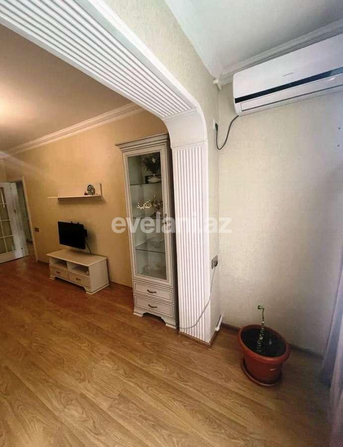 Satılır, köhnə tikili, 3 otaqlı, 85 m², Bakı, Binəqədi r, Azadlıq prospekti m.