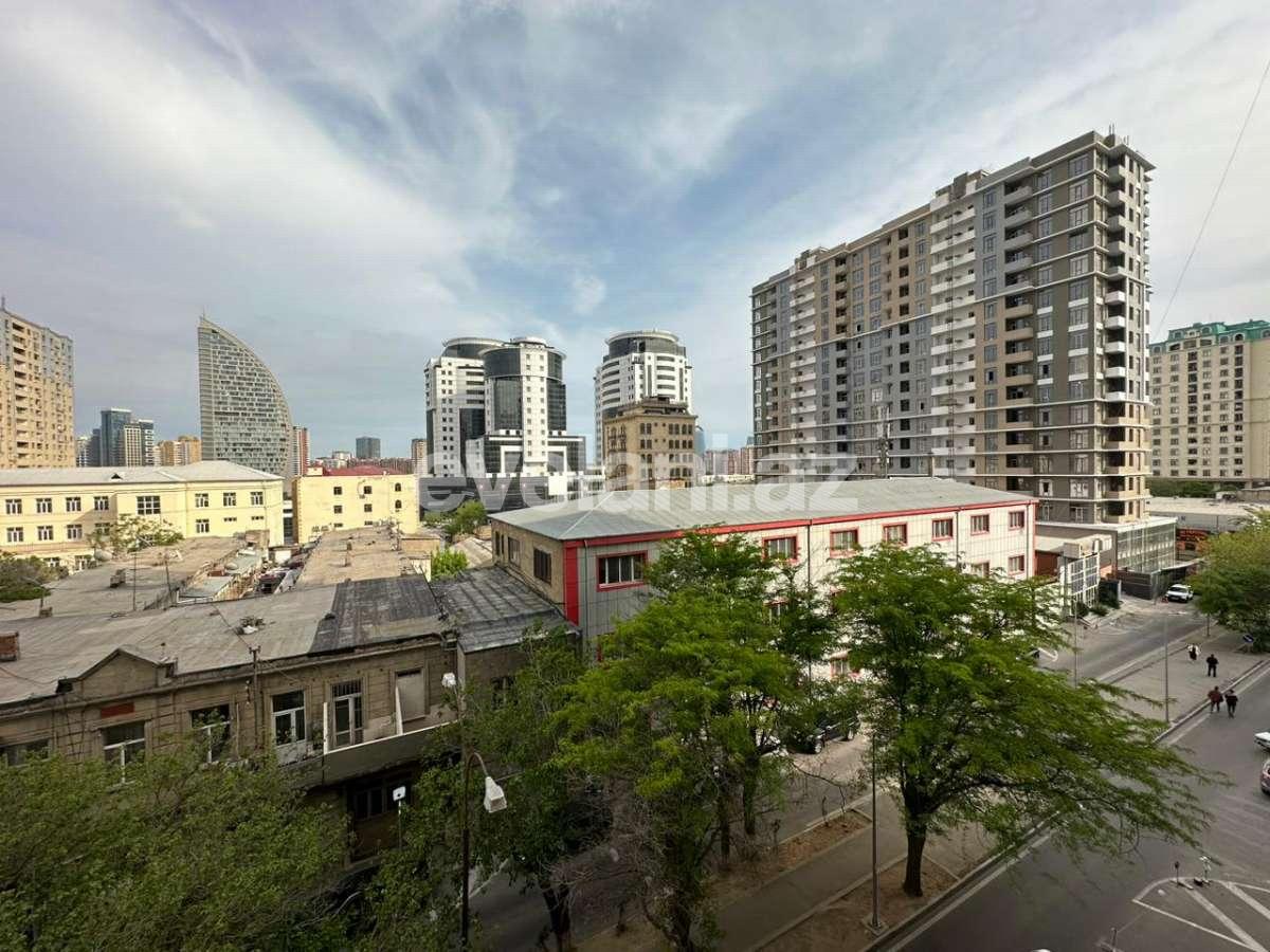 Satılır, yeni tikili, 4 otaqlı, 207 m², Bakı, Nərimanov r.