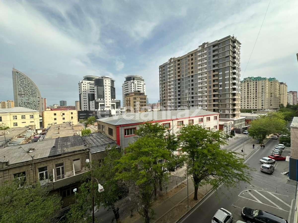 Satılır, yeni tikili, 4 otaqlı, 207 m², Bakı, Nərimanov r.