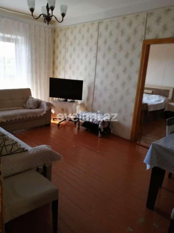 Satılır, köhnə tikili, 5 otaqlı, 90 m², Bakı, Suraxanı r.