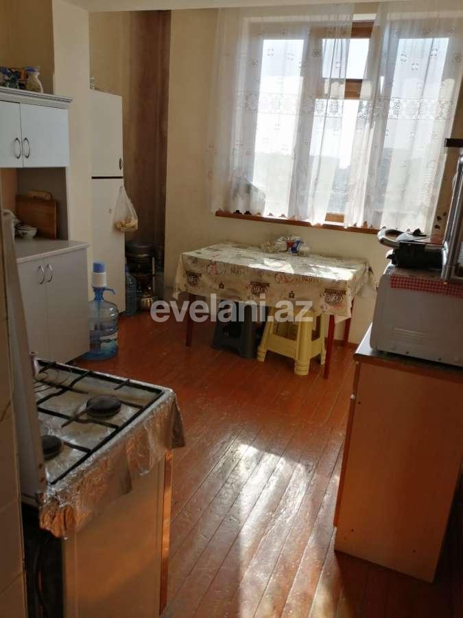 Satılır, köhnə tikili, 5 otaqlı, 90 m², Bakı, Suraxanı r.