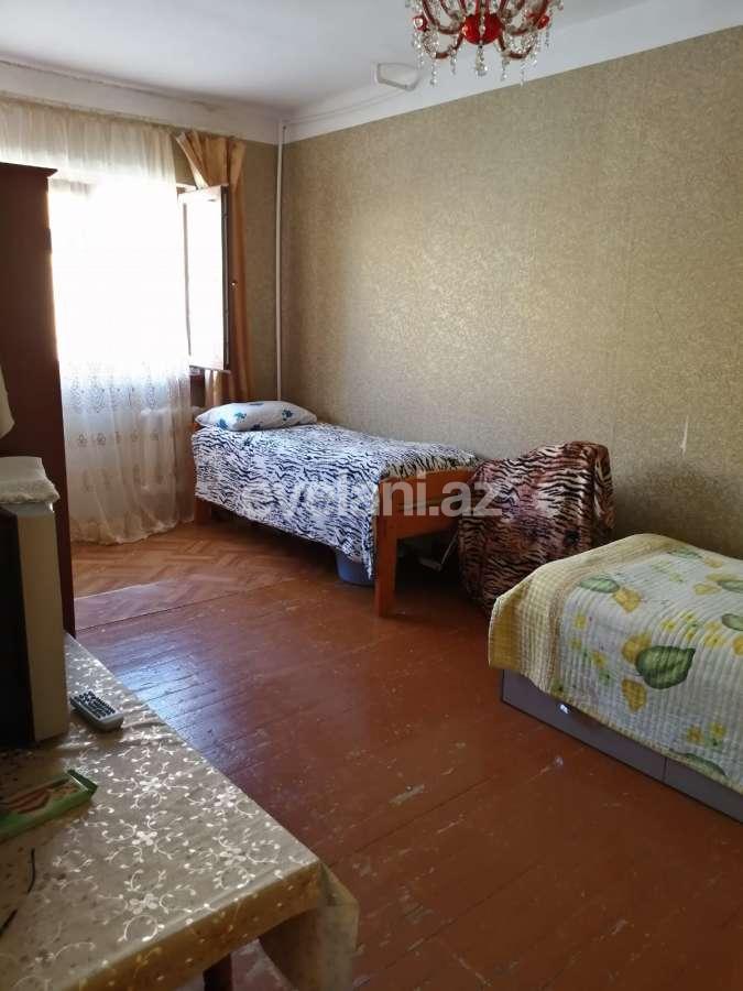 Satılır, köhnə tikili, 5 otaqlı, 90 m², Bakı, Suraxanı r.