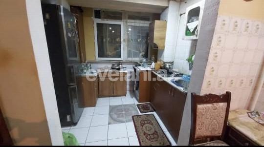 Satılır, köhnə tikili, 4 otaqlı, 90 m², Bakı, Suraxanı r.