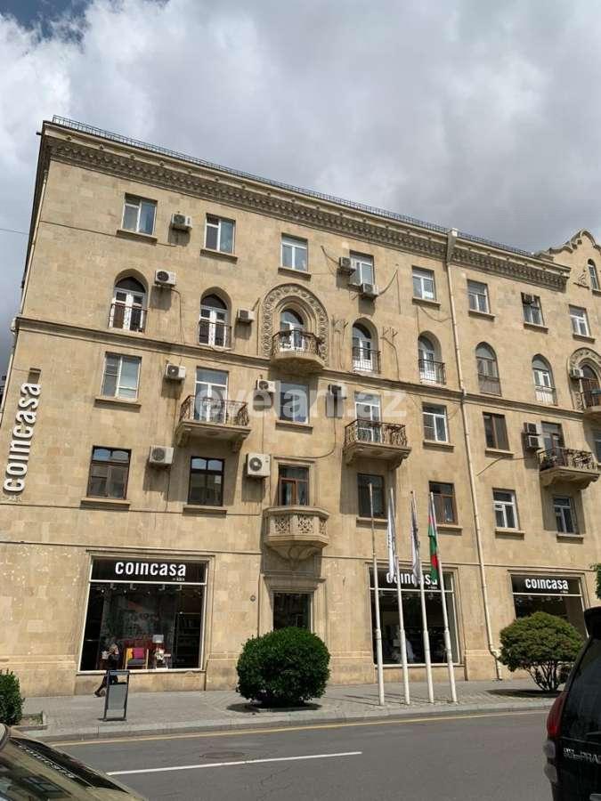 Kirayə verilir, köhnə tikili, 2 otaqlı, 80 m², Bakı, Nəsimi r, 28 may m.