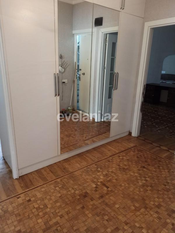 Kirayə verilir, köhnə tikili, 3 otaqlı, 80 m², Bakı, Xətai r, Xalqlar Dostluğu m.