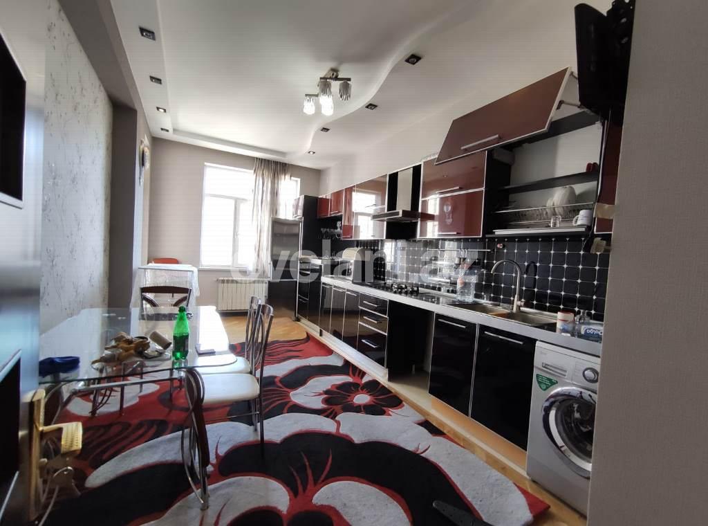 Kirayə verilir, yeni tikili, 2 otaqlı, 98 m², Bakı, Nəsimi r, 28 may m.