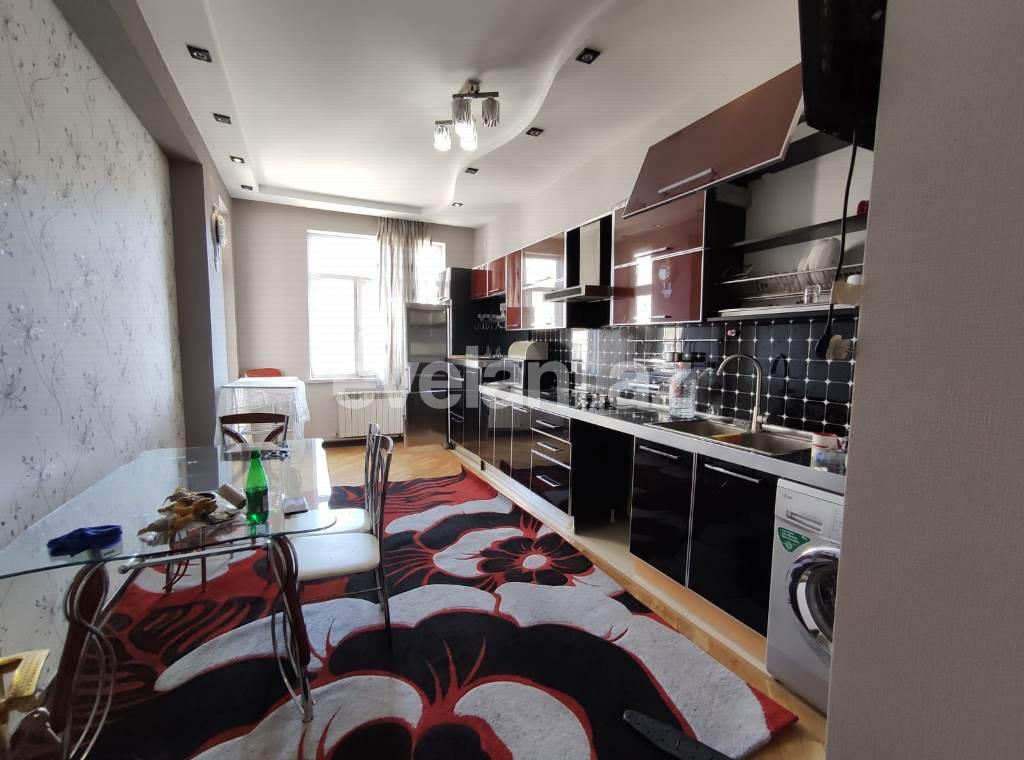 Kirayə verilir, yeni tikili, 2 otaqlı, 98 m², Bakı, Nəsimi r, 28 may m.