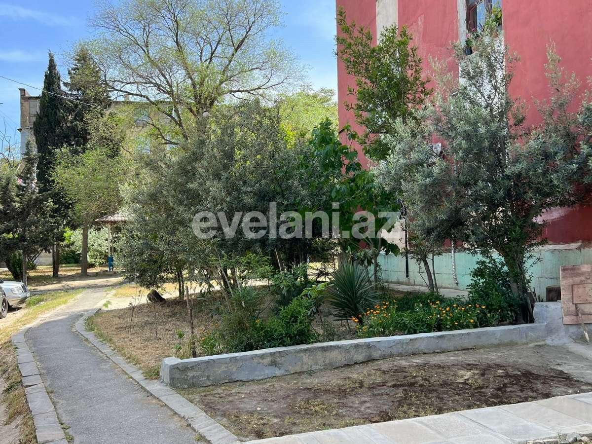 Satılır, köhnə tikili, 3 otaqlı, 80 m², Bakı, Nizami r, 8-ci kilometr q, Qara Qarayev m.