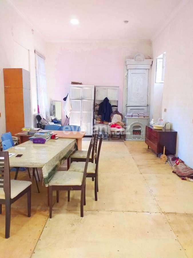 Satılır, köhnə tikili, 3 otaqlı, 85 m², Bakı, Səbail r, İçəri Şəhər m.