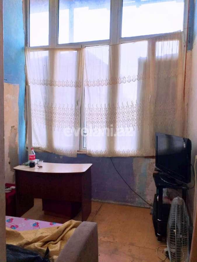 Satılır, köhnə tikili, 3 otaqlı, 85 m², Bakı, Səbail r, İçəri Şəhər m.