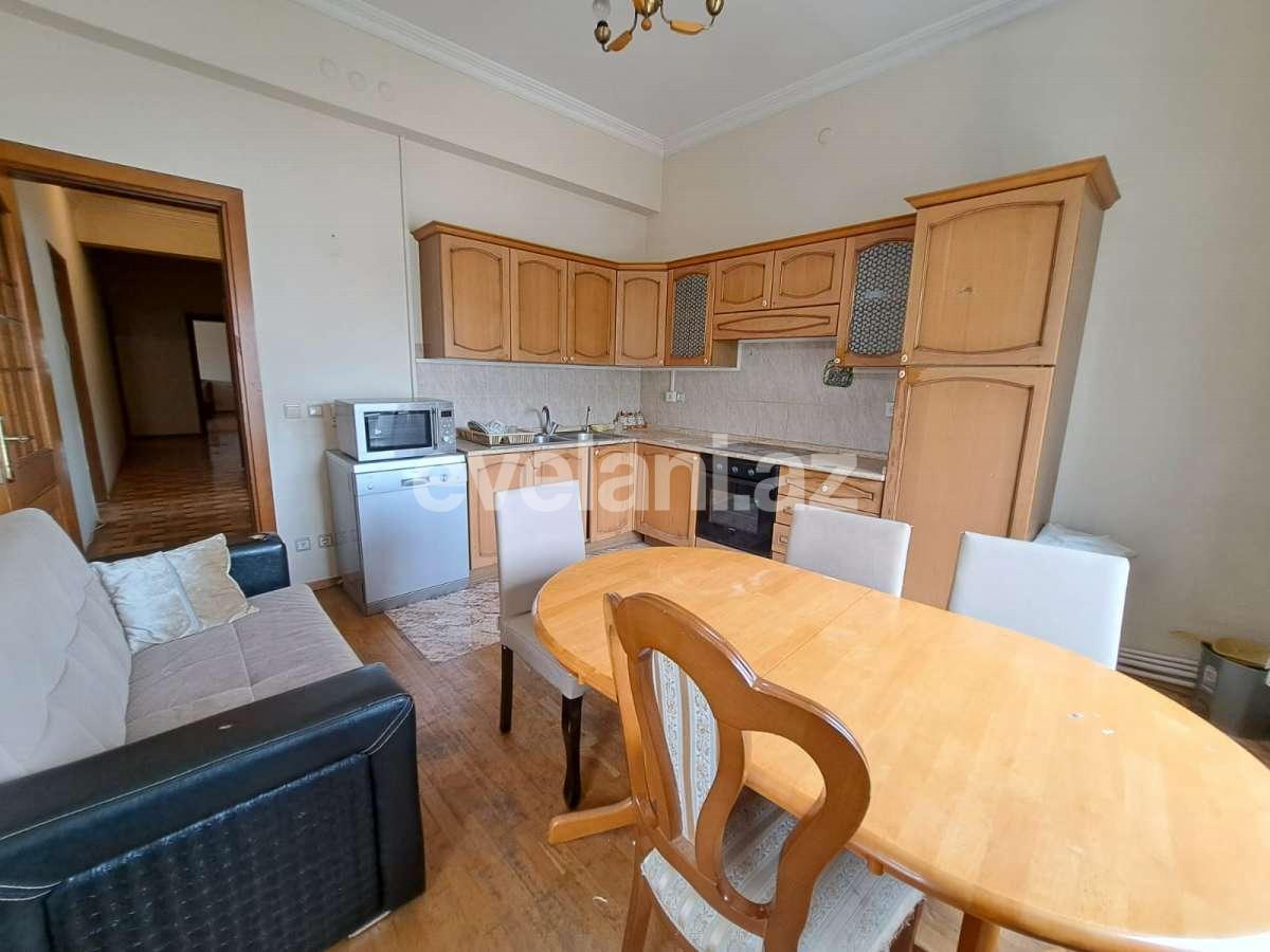 Kirayə verilir, yeni tikili, 4 otaqlı, 200 m², Bakı, Yasamal r, Yasamal q, Elmlər Akademiyası m.