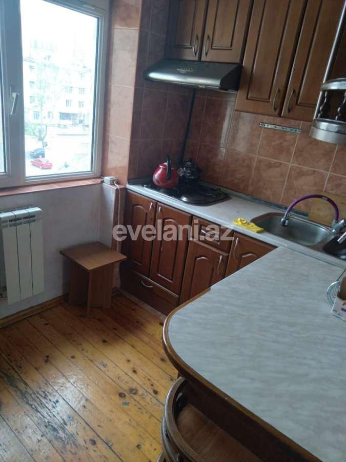 Rent, old building, 3 room, 60 m², Baku, Khatai r.