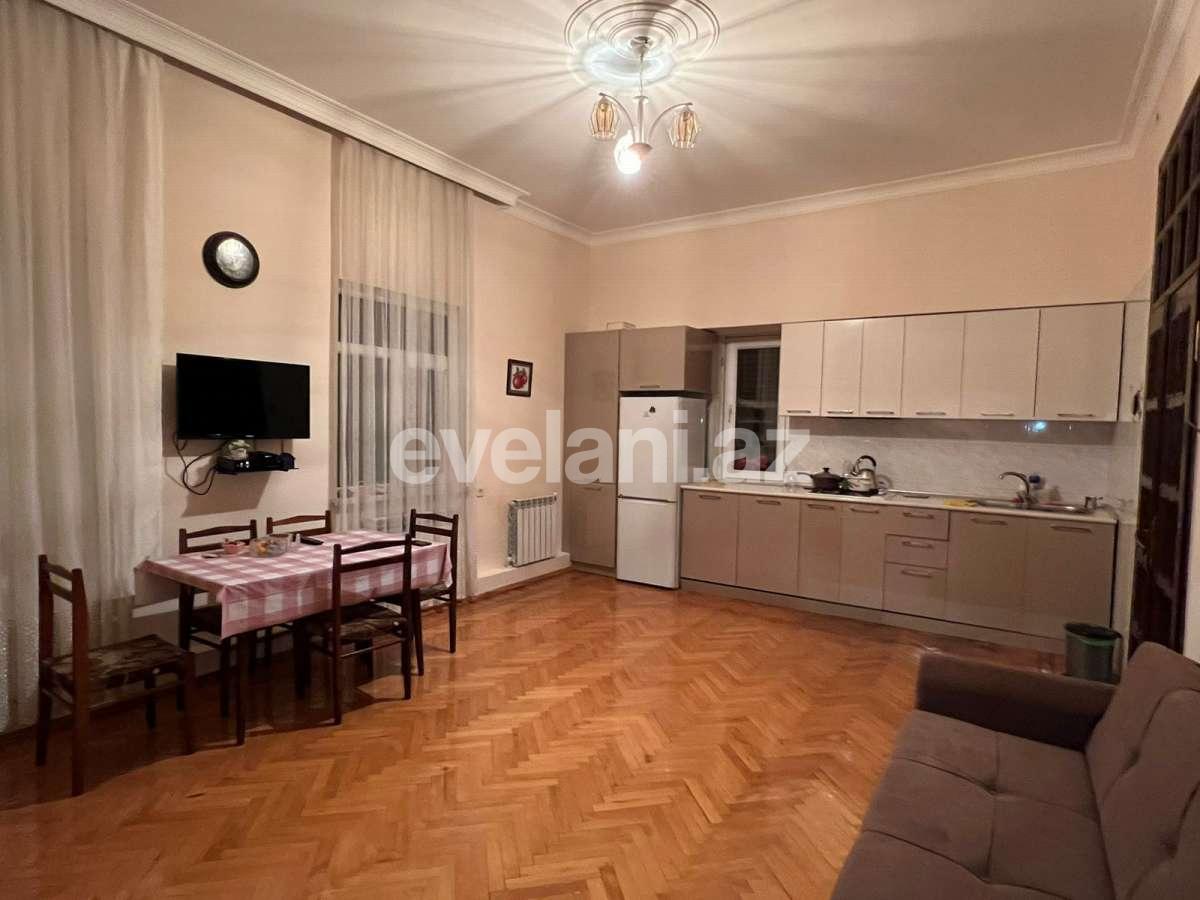 Satılır, köhnə tikili, 4 otaqlı, 117 m², Bakı, Səbail r, Bayıl q.