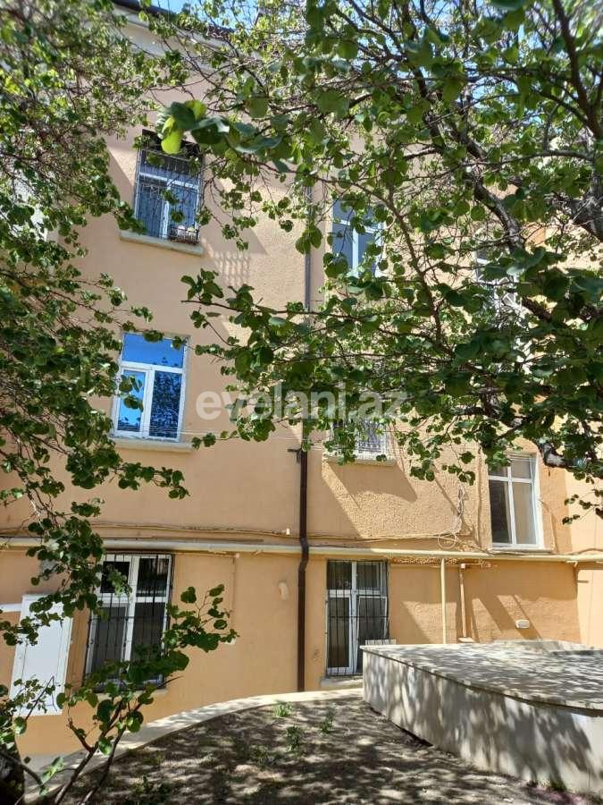 Satılır, köhnə tikili, 4 otaqlı, 117 m², Bakı, Səbail r, Bayıl q.