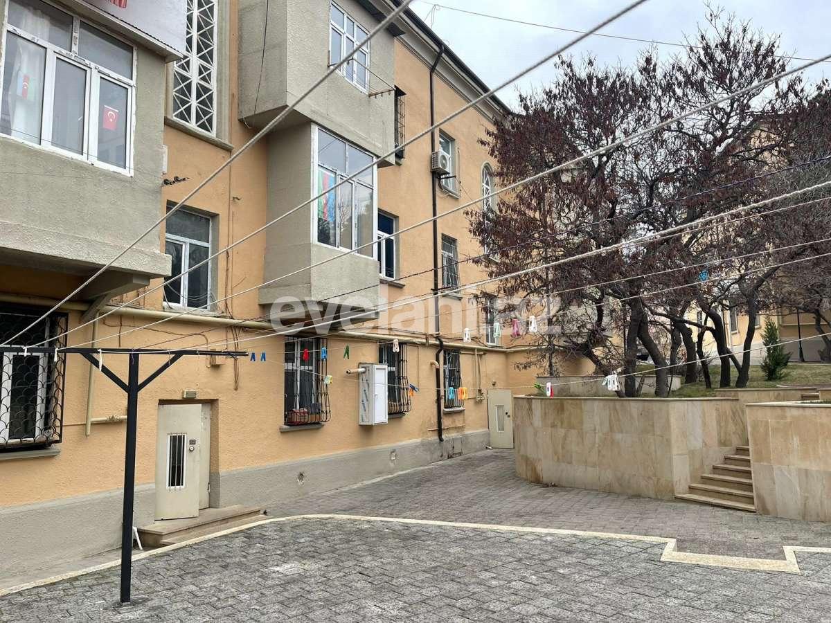 Satılır, köhnə tikili, 4 otaqlı, 117 m², Bakı, Səbail r, Bayıl q.