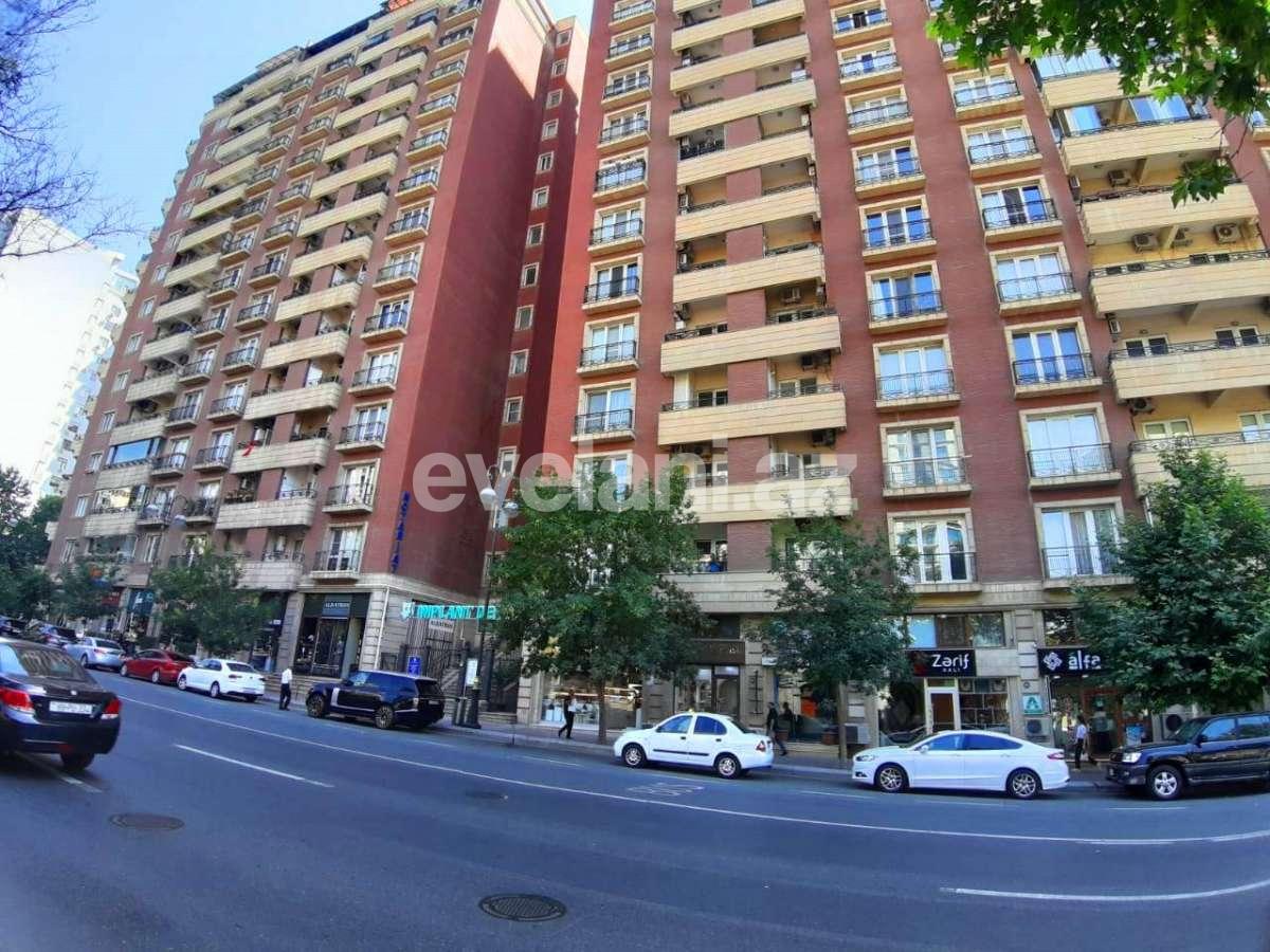 Satılır, yeni tikili, 3 otaqlı, 138 m², Bakı, Nəsimi r, 28 may m.