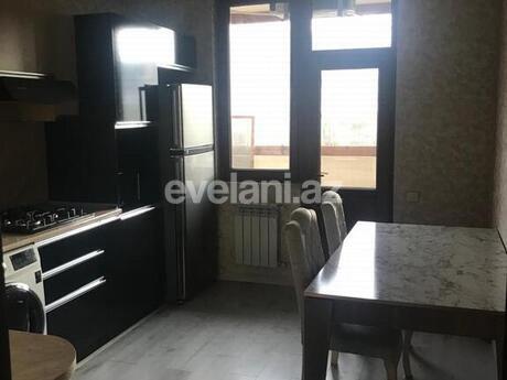 Kirayə verilir, yeni tikili, 2 otaqlı, 82 m², Bakı, Səbail r, Bayıl q.