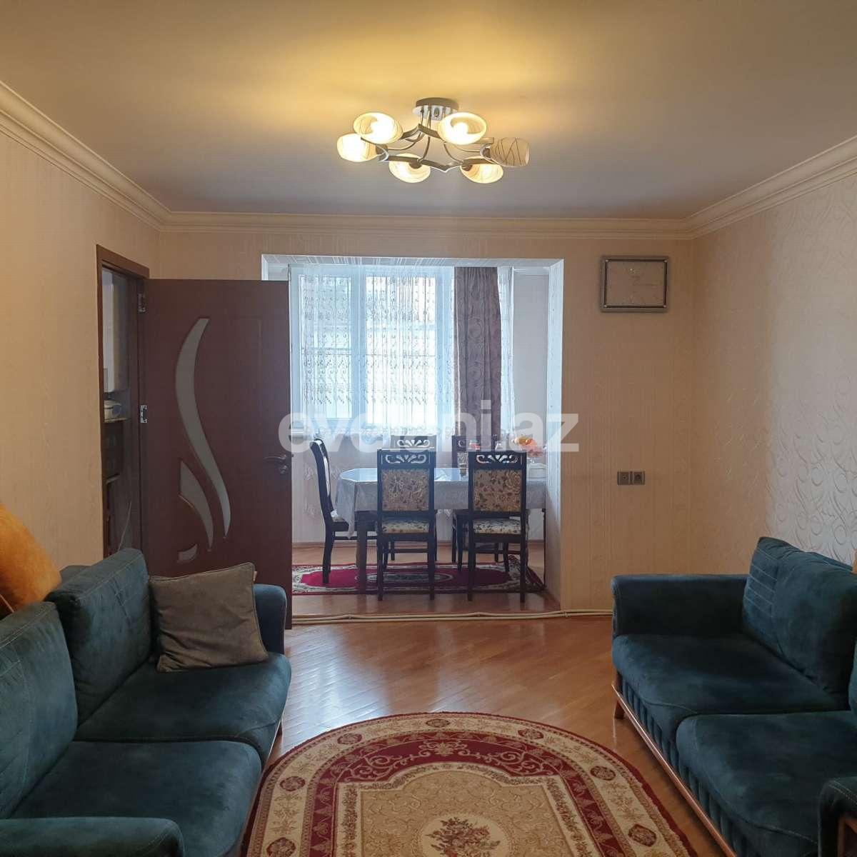 Продаётся, вторичка, 3-комнаты, 65 m², Баку, Ясамальский r, Элмляр Академиясы m.