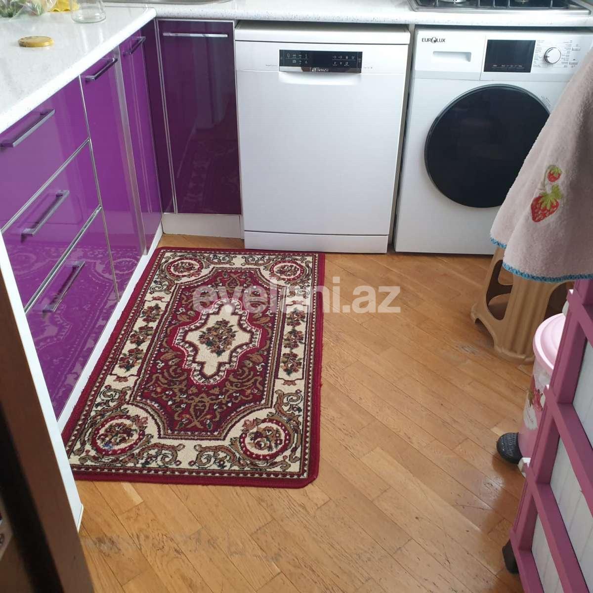 Продаётся, вторичка, 3-комнаты, 65 m², Баку, Ясамальский r, Элмляр Академиясы m.