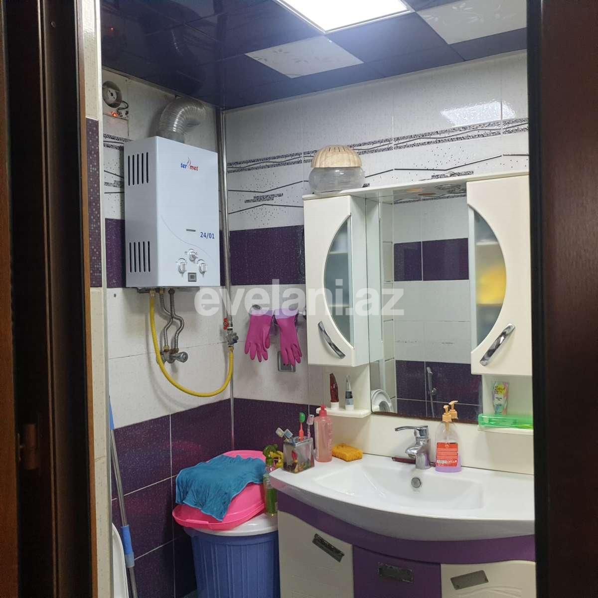 Продаётся, вторичка, 3-комнаты, 65 m², Баку, Ясамальский r, Элмляр Академиясы m.