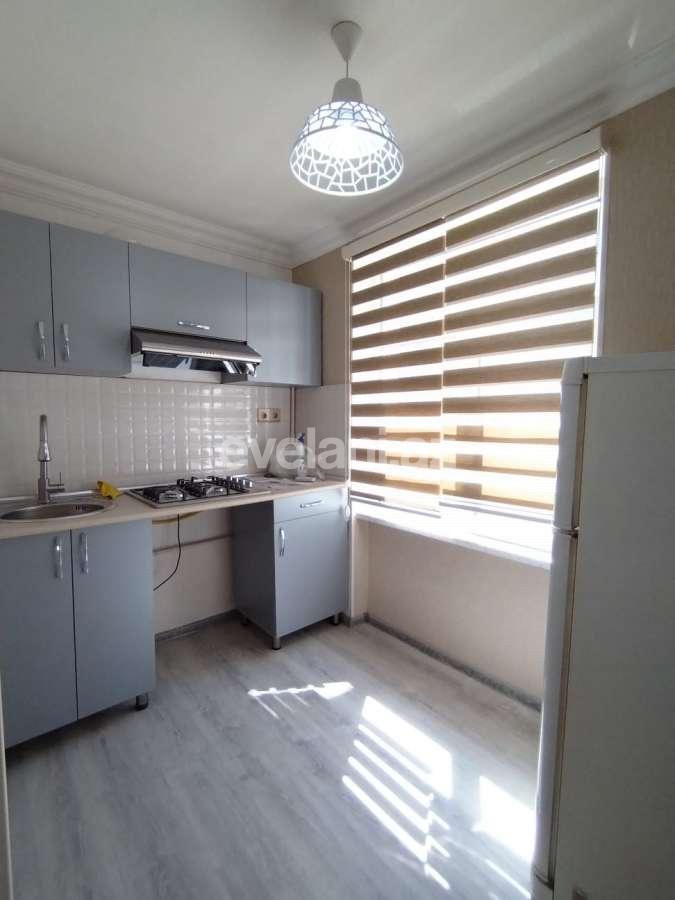 Sale, old building, 2 room, 60 m², Baku, Yasamal r, Inshaatchilar m.