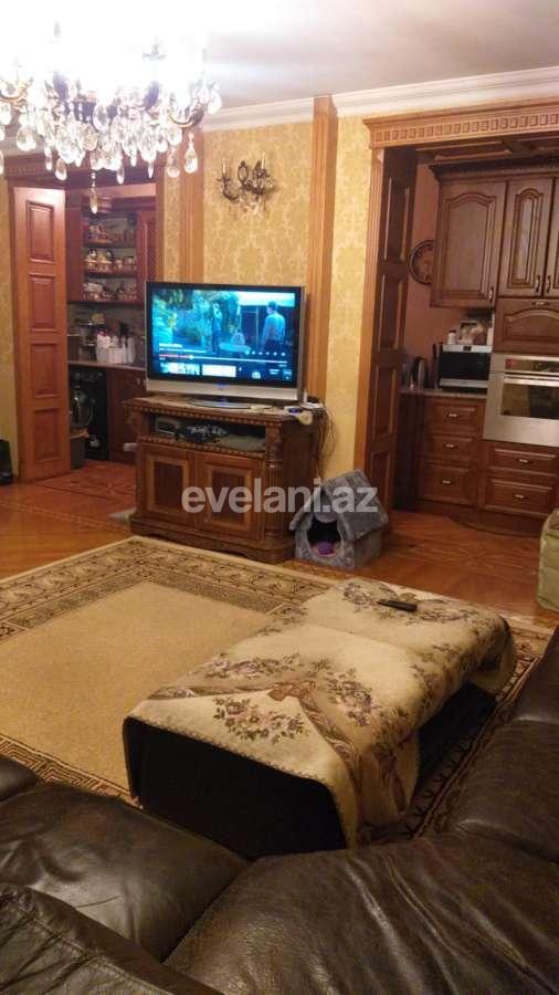Kirayə verilir, köhnə tikili, 2 otaqlı, 70 m², Bakı, Xətai r, Şah İsmayıl Xətai m.