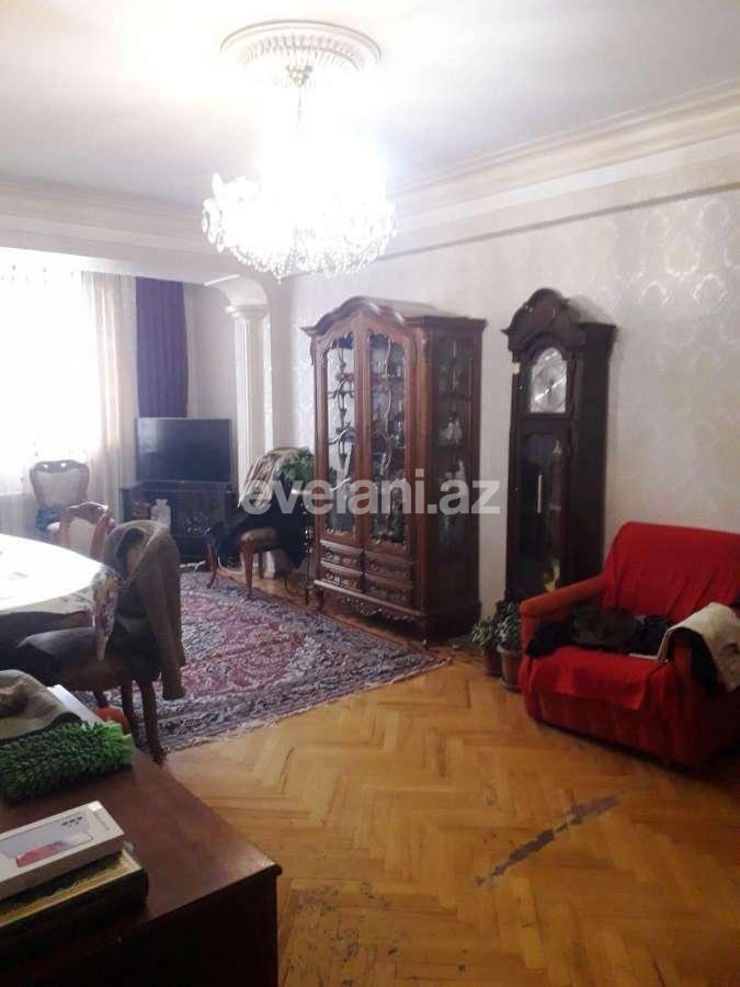 Satılır, köhnə tikili, 3 otaqlı, 90 m², Bakı, Nərimanov r, Gənclik m.