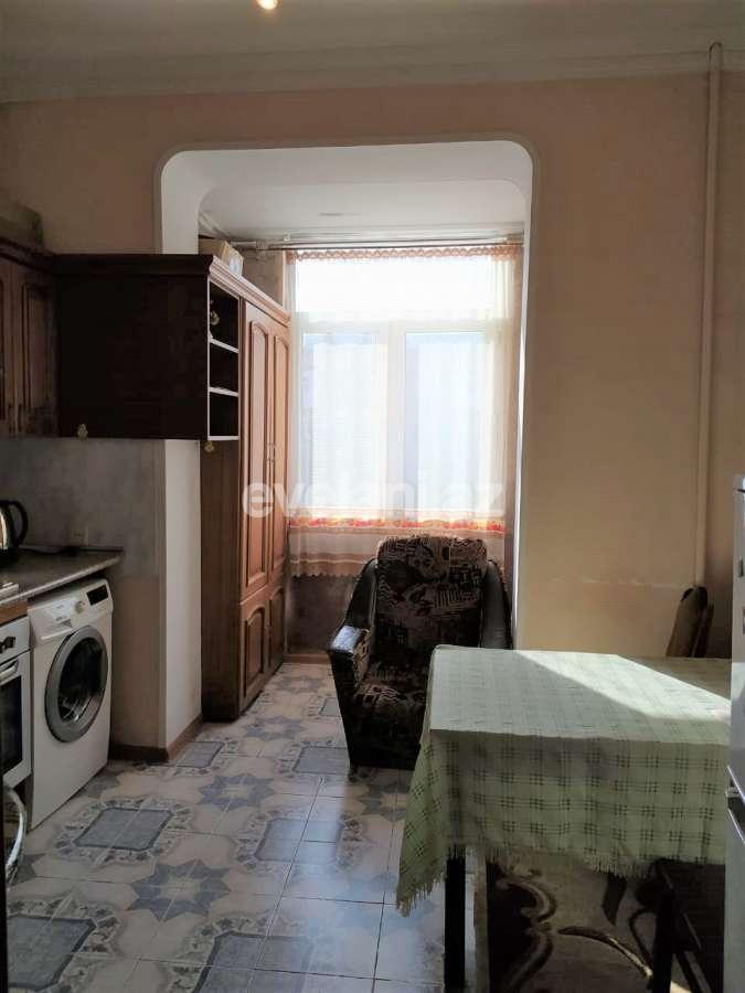 Satılır, köhnə tikili, 3 otaqlı, 55 m², Bakı, Nəsimi r, Gənclik m.