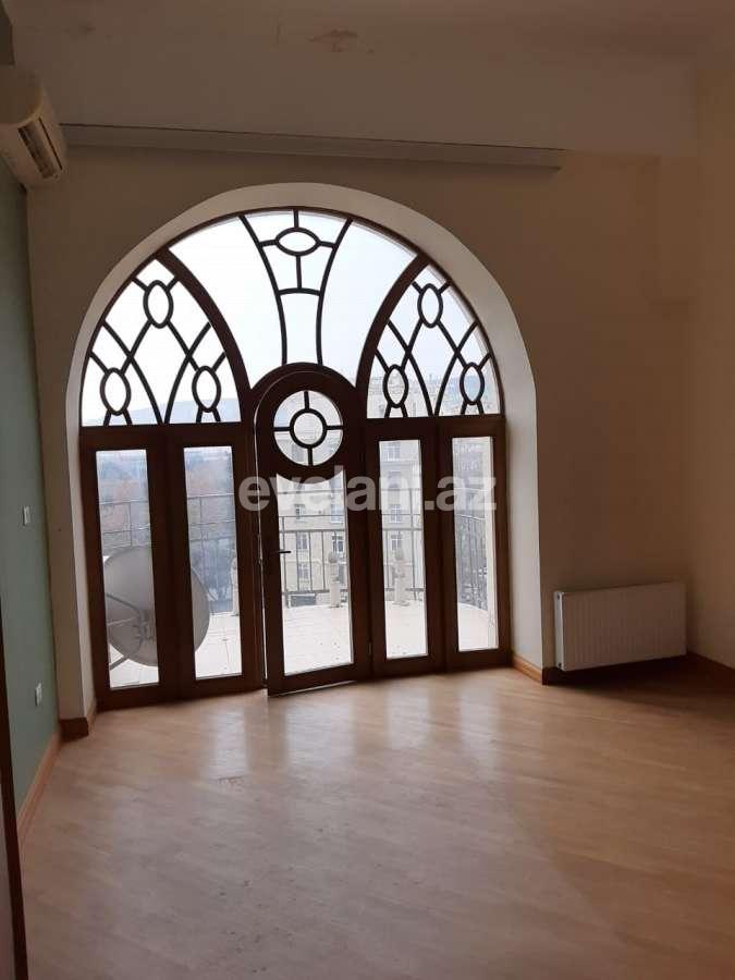 Kirayə verilir, obyekt, 301 m², Bakı, Səbail r, İçəri Şəhər m.