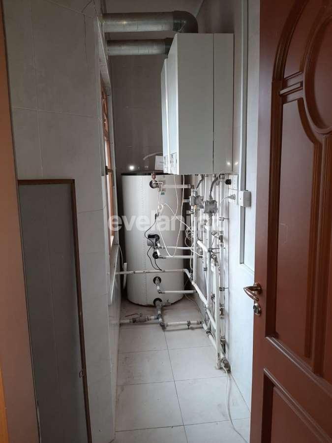 Kirayə verilir, obyekt, 301 m², Bakı, Səbail r, İçəri Şəhər m.