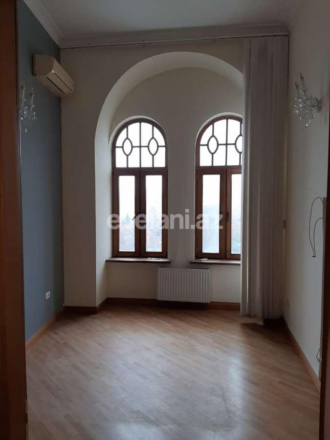 Kirayə verilir, obyekt, 301 m², Bakı, Səbail r, İçəri Şəhər m.
