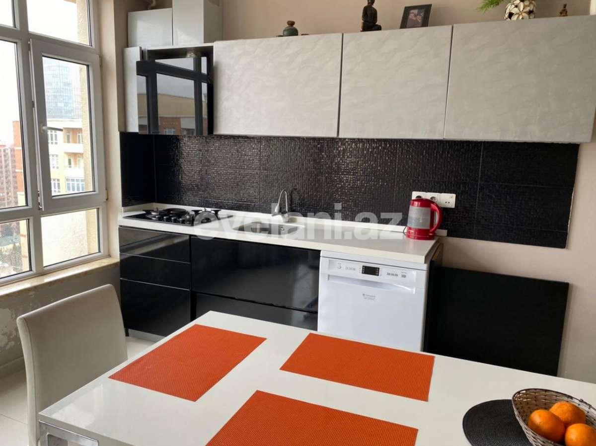 Kirayə verilir, yeni tikili, 3 otaqlı, 130 m², Bakı, Xətai r, Şah İsmayıl Xətai m.