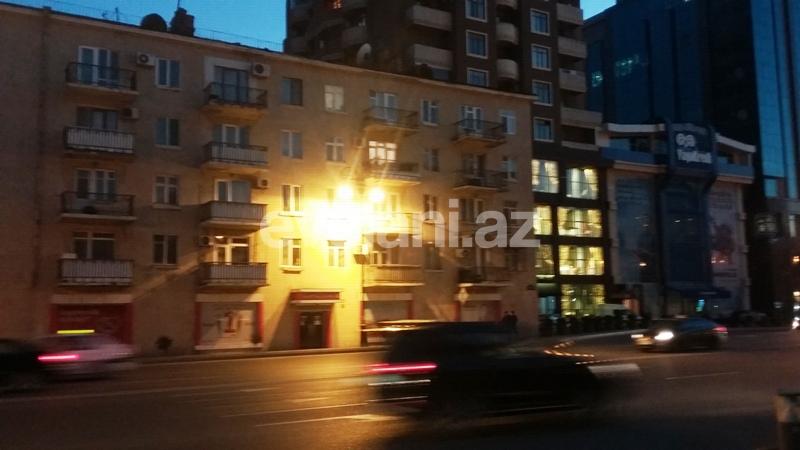 Продаётся, вторичка, 2-комнаты, 60 m², Баку, Насиминский r, Низами m.