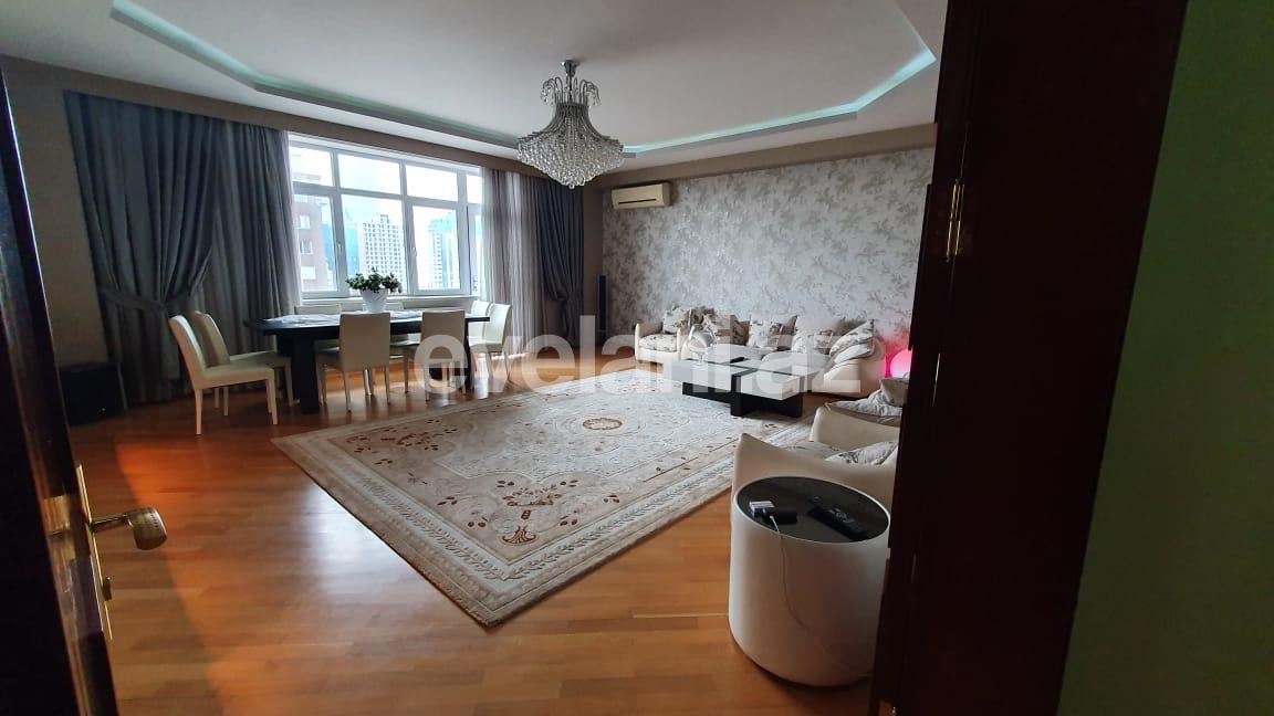 Rent, new building, 3 room, 222 m², Baku, Nasimi r, 28 may m.