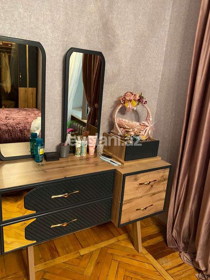 Satılır, köhnə tikili, 2 otaqlı, 59.98 m², Bakı, Nəsimi r, 28 may m.