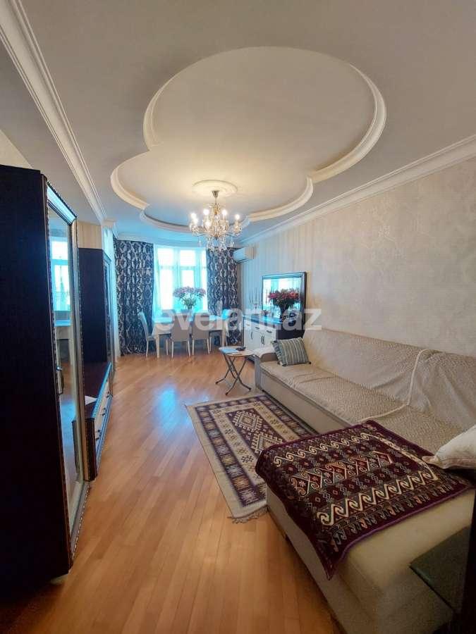 Satılır, yeni tikili, 2 otaqlı, 65 m², Bakı, Nəsimi r, 1-ci mikrorayon q, Memar Əcəmi m.