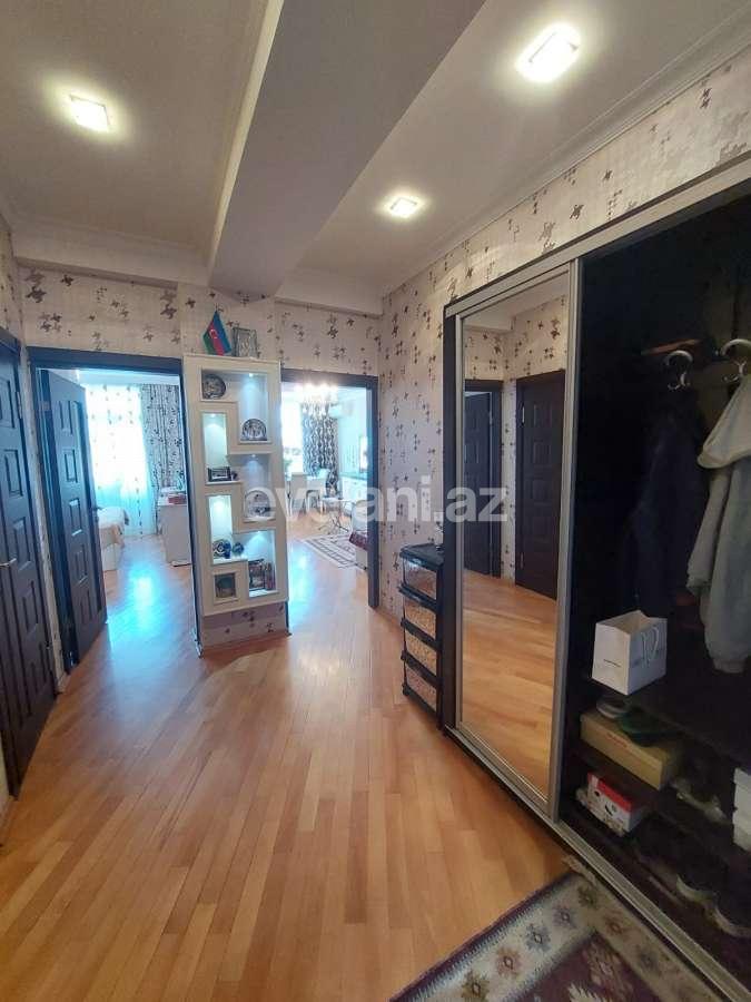 Satılır, yeni tikili, 2 otaqlı, 65 m², Bakı, Nəsimi r, 1-ci mikrorayon q, Memar Əcəmi m.