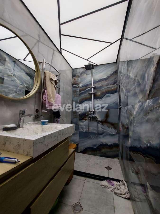 Sale, old building, 4 room, 110 m², Baku, Nizami r, Khalglar Doslugu m.