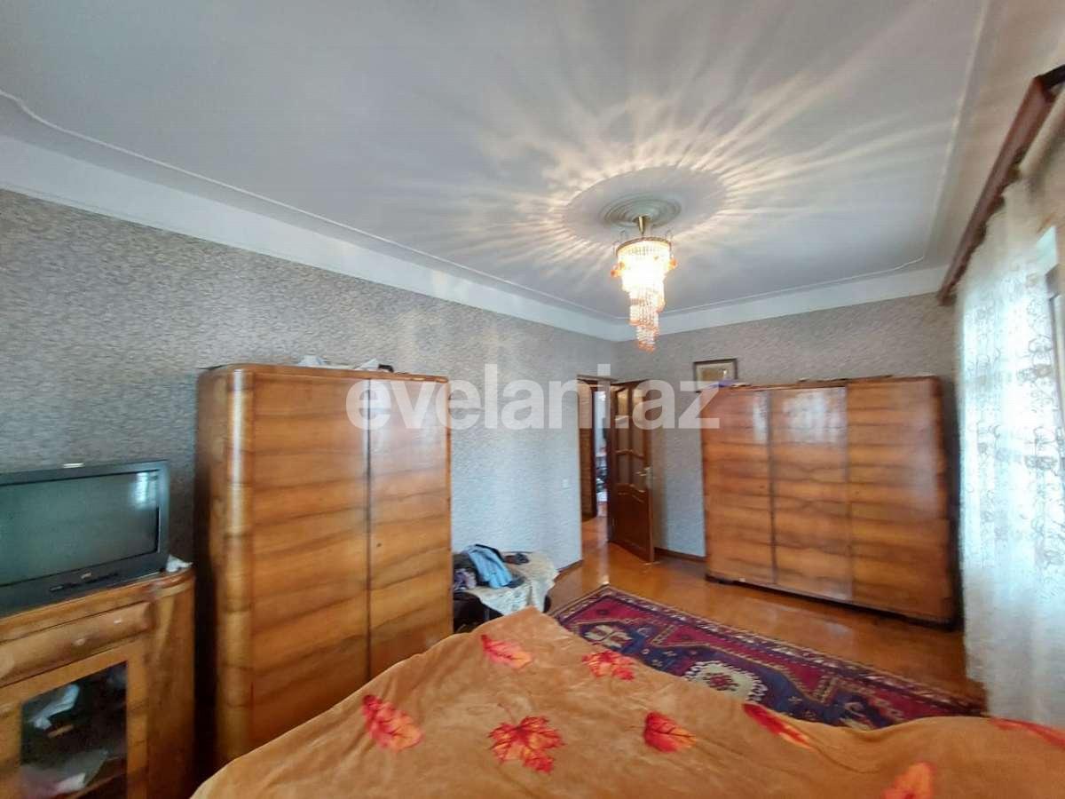Sale, old building, 4 room, 110 m², Baku, Nizami r, Khalglar Doslugu m.