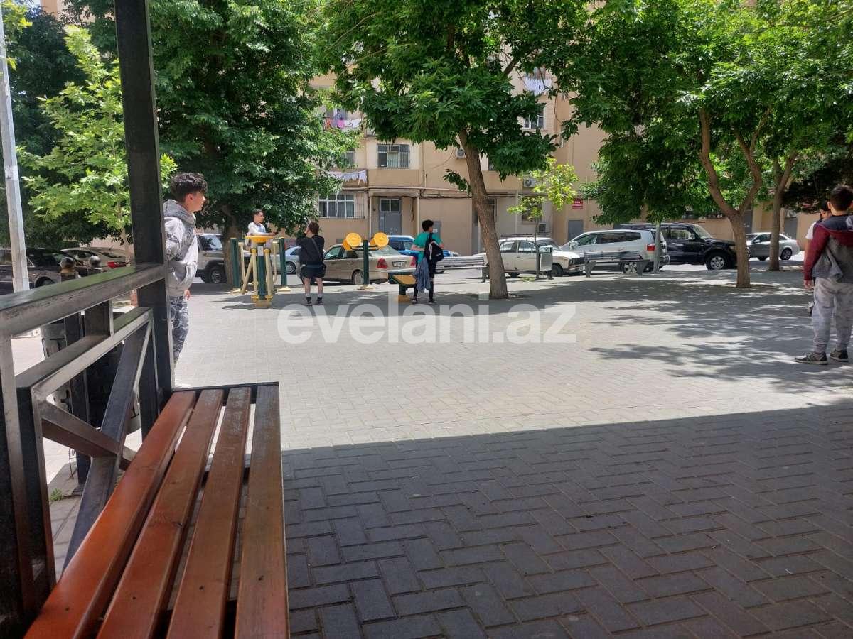 Sale, old building, 2 room, 60 m², Baku, Binagadi r, 9-th microdistrict d.