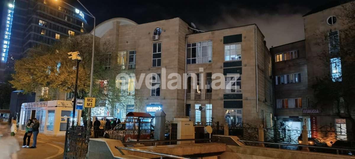 Satılır, köhnə tikili, 4 otaqlı, 120 m², Bakı, Nəsimi r, 28 may m.