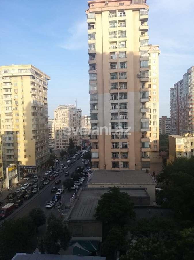 Kirayə verilir, yeni tikili, 2 otaqlı, 90 m², Bakı, Nəsimi r, Memar Əcəmi m.