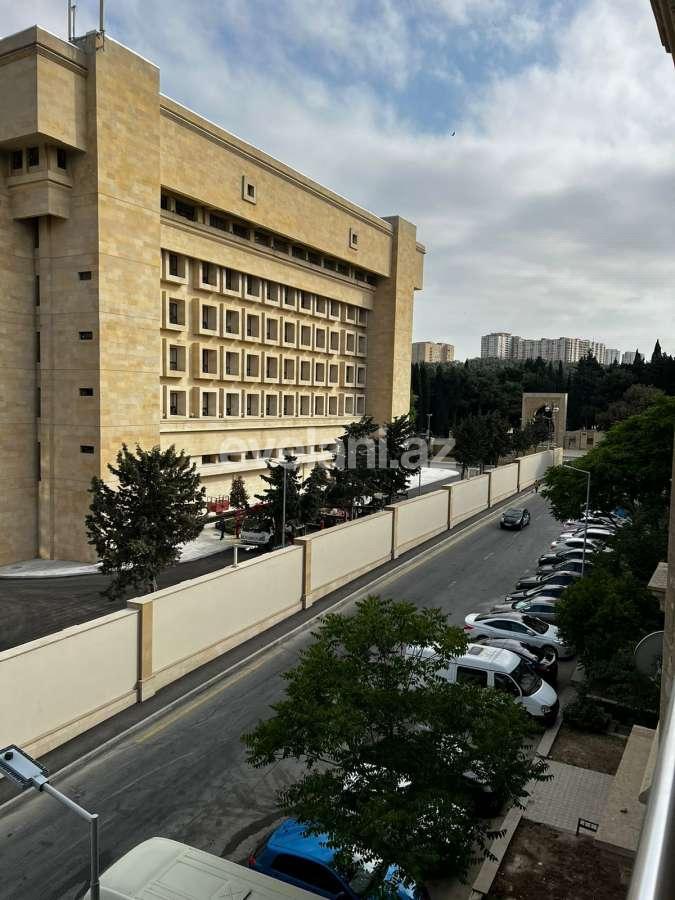 Sale, old building, 2 room, 65 m², Baku, Yasamal r, Elmlar Akademiyası m.