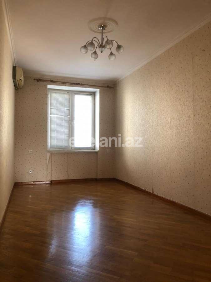 Sale, old building, 2 room, 65 m², Baku, Yasamal r, Elmlar Akademiyası m.