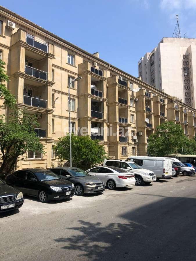 Sale, old building, 2 room, 65 m², Baku, Yasamal r, Elmlar Akademiyası m.