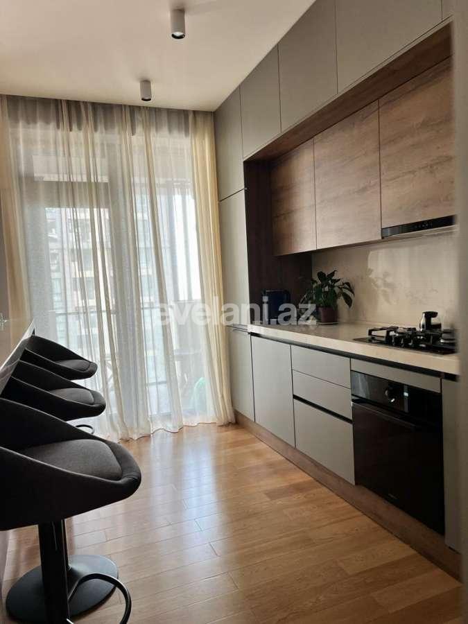 Kirayə verilir, yeni tikili, 2 otaqlı, 81 m², Bakı, Xətai r, Həzi Aslanov m.