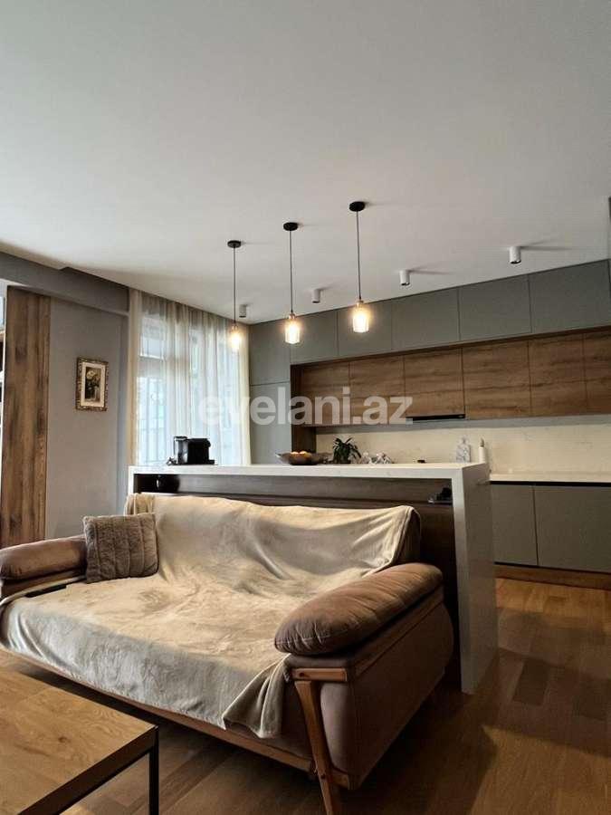 Kirayə verilir, yeni tikili, 2 otaqlı, 81 m², Bakı, Xətai r, Həzi Aslanov m.