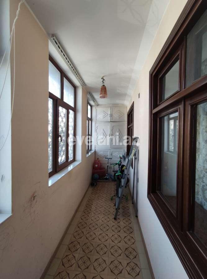 Sale, old building, 3 room, 90 m², Baku, Nizami r, Neftchilar m.