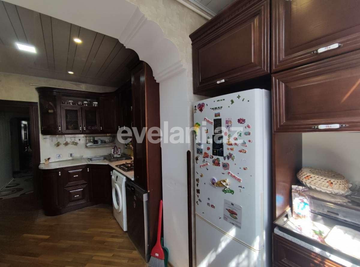 Sale, old building, 3 room, 90 m², Baku, Nizami r, Neftchilar m.